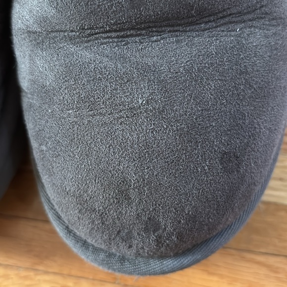 Grey Uggs size 8 - Picture 10 of 10